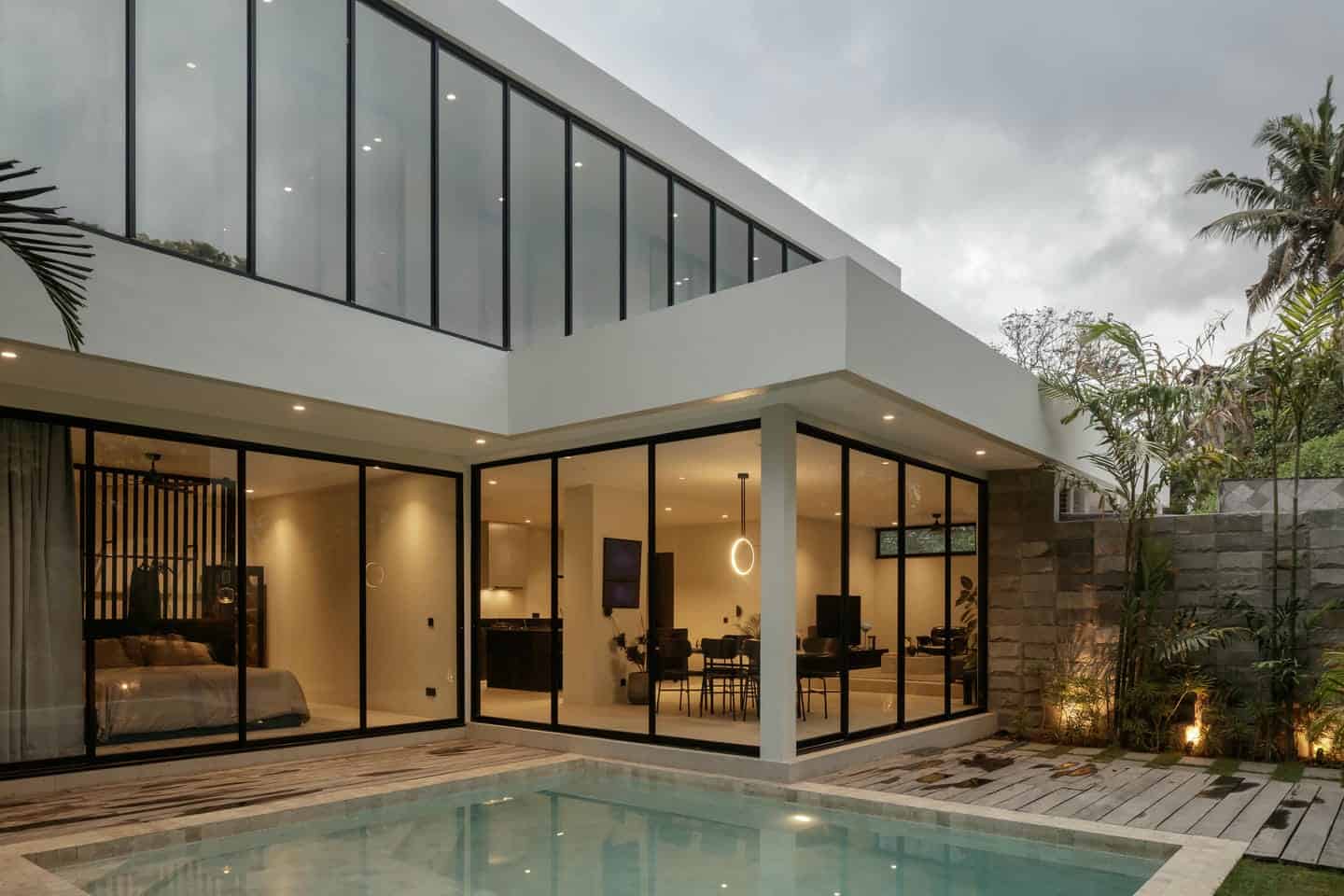 READY NOW 3 BEDROOM VILLA FOR SALE FREEHOLD IN PERERENAN BE-2006 